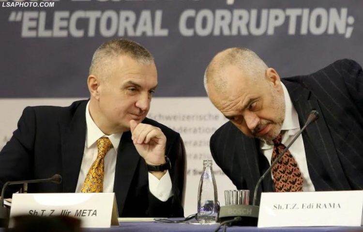Kryetari i Kuvendit, Ilir Meta dhe Kryeministrit Edi Rama, gjate konferences "Korrupsioni zgjedhor, nevoja per nje reforme elektorale te thelle dhe gjitheperfshirese", e iniciuar Koalicioni i Vezhguesve Vendore, ne hotel Tirana./r/n/r/nParliament Speaker Ilir Meta andAlbanian Prime Minister Edi Rama, during a conference about the necessity of the Electoral Reform.