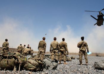 Helicopters carrying U.S. Army soldiers from the 1-320 Field Artillery Regiment, 101st Airborne Division, take off from Combat Outpost Terra Nova as the soldiers head home following a 10-month deployment in the Arghandab Valley north of Kandahar April 23, 2011.  REUTERS/Bob Strong  (AFGHANISTAN - Tags: MILITARY POLITICS IMAGES OF THE DAY)