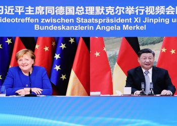 (211013) -- BEIJING, Oct. 13, 2021 (Xinhua) -- Chinese President Xi Jinping meets with German Chancellor Angela Merkel via video link in Beijing, capital of China, Oct. 13, 2021. (Xinhua/Liu Bin)