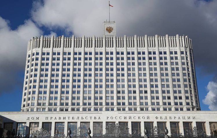 MOSCOW, RUSSIA - SEPTEMBER 18, 2020: A view of the House of the Russian Government built in 1965-1981, in Krasnopresnenskaya Embankment. The building will be closed for renovation due to poor condition of the roof and utility systems. Mikhail Tereshchenko/TASS

Ðîññèÿ. Ìîñêâà. Âèä íà çäàíèå Äîìà ïðàâèòåëüñòâà ÐÔ íà Êðàñíîïðåñíåíñêîé íàáåðåæíîé. Äîì ïðàâèòåëüñòâà ÐÔ ïîñòðîåííûé, â 1965-1981 ãîäàõ, áóäåò çàêðûò íà ðåêîíñòðóêöèþ â ñâÿçè ñ àâàðèéíûì ñîñòîÿíèåì êðîâëè è âûñîêîé ñòåïåíüþ èçíîñà èíæåíåðíûõ ñèñòåì. Ìèõàèë Òåðåùåíêî/ÒÀÑÑ