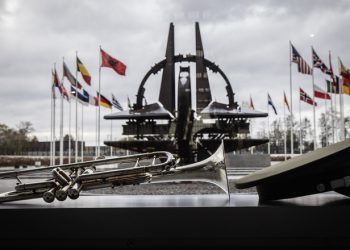 On Monday 4 April 2022, the Chair of the NATO Military Committee sent out a message to Allied troops in commemoration of the 73rd anniversary of the founding of the North Atlantic treaty Organisation. Admiral Bauer’s message was accompanied by music from the SHAPE International Band.