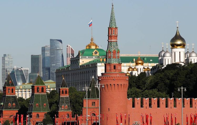 MOSCOW, RUSSIA - JUNE 24, 2020: A view of the Moscow Kremlin's Beklemishevskaya Tower (C) and Archangel Cathedral. Anton Novoderezhkin/TASS

Ðîññèÿ. Ìîñêâà. Âèä íà Áåêëåìèøåâñêóþ áàøíþ Ìîñêîâñêîãî Êðåìëÿ (â öåíòðå) è Àðõàíãåëüñêèé ñîáîð (ñïðàâà). Àíòîí Íîâîäåðåæêèí/ÒÀÑÑ