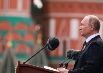 MOSCOW, RUSSIA - MAY 9, 2022: Russia's President Vladimir Putin speaks during a Victory Day military parade marking the 77th anniversary of the victory over Nazi Germany in World War II, in Moscow's Red Square. Mikhail Metzel/POOL/TASS

Ðîññèÿ. Ìîñêâà. Ïðåçèäåíò ÐÔ Âëàäèìèð Ïóòèí íà ïàðàäå, ïîñâÿùåííîì 77-é ãîäîâùèíå Ïîáåäû â Âåëèêîé Îòå÷åñòâåííîé âîéíå, íà Êðàñíîé ïëîùàäè. Ìèõàèë Ìåòöåëü/POOL/ÒÀÑÑ