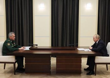 RUSSIA, MOSCOW REGION - OCTOBER 28, 2022: Russia's President Vladimir Putin (R) and Russia's Defence Minister Sergei Shoigu talk during a meeting in the Novo-Ogaryovo residence. Mikhail Metzel/POOL/TASS

Ðîññèÿ. Ìîñêîâñêàÿ îáëàñòü. Ïðåçèäåíò ÐÔ Âëàäèìèð Ïóòèí è ìèíèñòð îáîðîíû ÐÔ Ñåðãåé Øîéãó (ñïðàâà íàëåâî) âî âðåìÿ âñòðå÷è â Íîâî-Îãàðåâî. Ìèõàèë Ìåòöåëü/POOL/ÒÀÑÑ