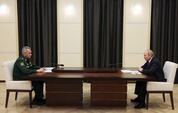 RUSSIA, MOSCOW REGION - OCTOBER 28, 2022: Russia's President Vladimir Putin (R) and Russia's Defence Minister Sergei Shoigu talk during a meeting in the Novo-Ogaryovo residence. Mikhail Metzel/POOL/TASS

Ðîññèÿ. Ìîñêîâñêàÿ îáëàñòü. Ïðåçèäåíò ÐÔ Âëàäèìèð Ïóòèí è ìèíèñòð îáîðîíû ÐÔ Ñåðãåé Øîéãó (ñïðàâà íàëåâî) âî âðåìÿ âñòðå÷è â Íîâî-Îãàðåâî. Ìèõàèë Ìåòöåëü/POOL/ÒÀÑÑ