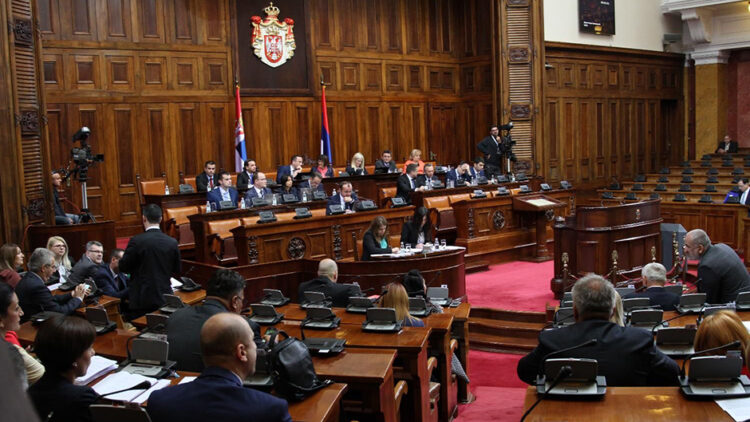 Mesto: Beograd
Datum: 04.10.2017
Dogadjaj: POLITIKA - sednica Skupštine Srbije
Licnosti: