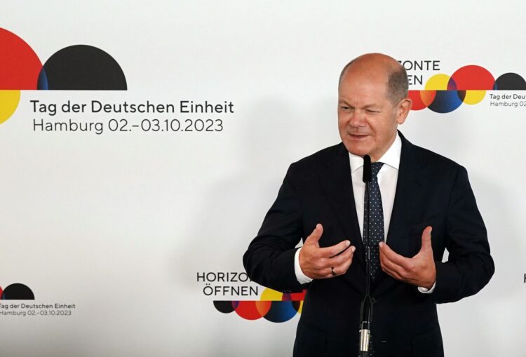 Chancellor Olaf Scholz called for new things to be seen as opportunities. Photo: Marcus Brandt/dpa