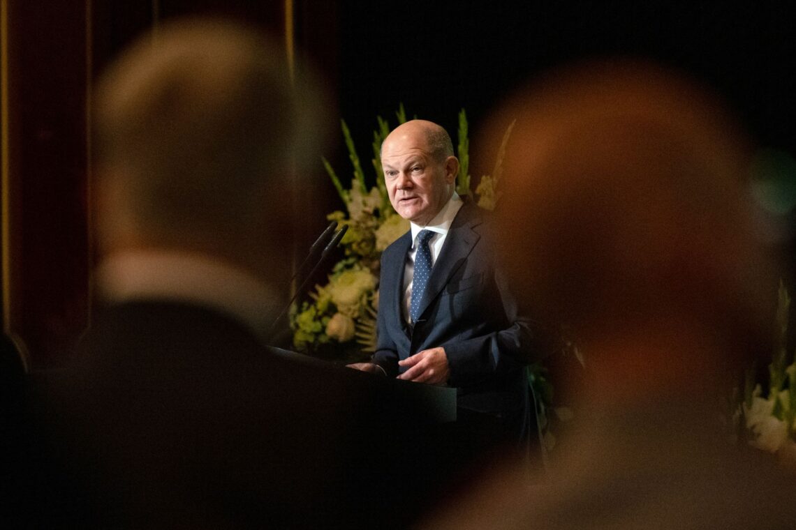 10 November 2023, Berlin: German Chancellor Olaf Scholz speaks at the end of a two-day Bundeswehr conference. Photo: Christophe Gateau/dpa