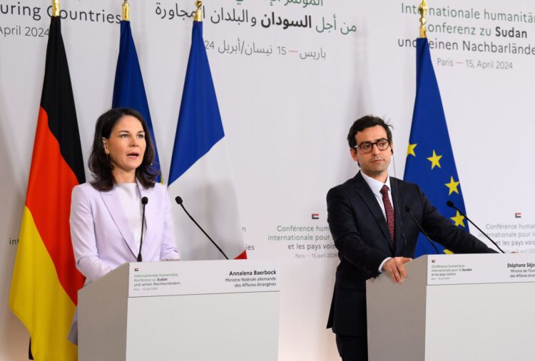 15 April 2024, France, Paris: Annalena Baerbock (L), Foreign Minister, and Stephane Sejourne, France's Foreign Minister, speak at a press conference ahead of the ministerial meeting to support peace initiatives for Sudan. Photo: Bernd von Jutrczenka/dpa
