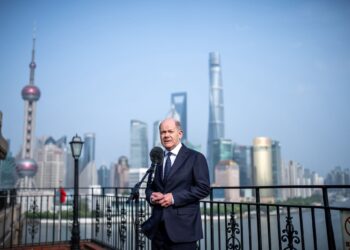 Chancellor Olaf Scholz makes a statement on the situation in Israel and his trip through China. The Chancellor's trip to Chongqing, Shanghai and Beijing will focus on economic relations with the world's second largest economy, the war in Ukraine, the conflict over Taiwan and the human rights situation in China. Photo: Michael Kappeler/dpa