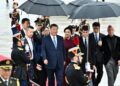 (240505) -- PARIS, May 5, 2024 (Xinhua) -- Chinese President Xi Jinping arrives in Paris for a state visit to France at the invitation of French President Emmanuel Macron, May 5, 2024. Xi was received by French Prime Minister Gabriel Attal at Paris Orly airport upon arrival. (Xinhua/Yan Yan)