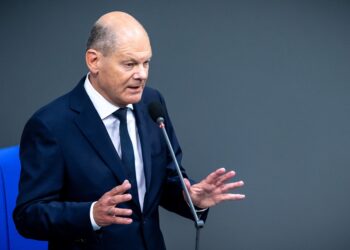Federal Chancellor Olaf Scholz participates in a government questioning session in the German Bundestag. Photo: Michael Kappeler/dpa
