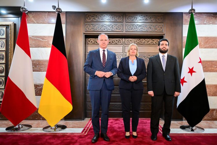 27 April 2025, Syria, Damascus: Acting German Minister of the Interior and Home Affairs Nancy Faeser (C) and Austrian Minister of the Interior Gerhard Karner (L) meet with Syrian Interior Minister Anas Chattab at the Syrian Ministry of the Interior. Photo: Sebastian Gollnow/dpa