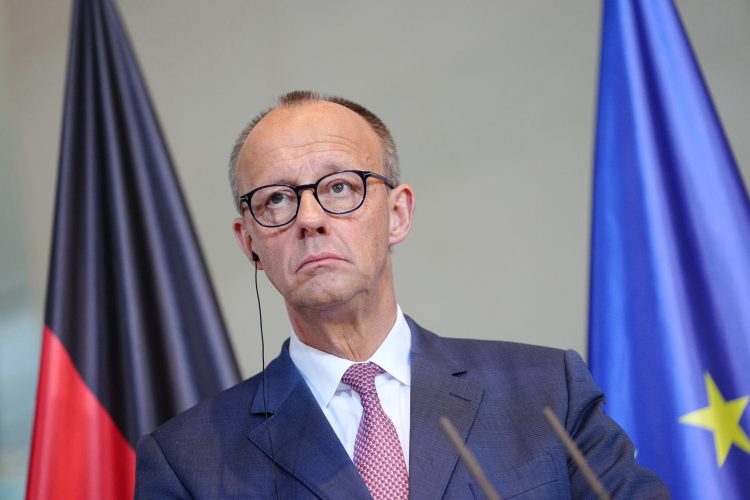 28 May 2025, Berlin: German Chancellor Friedrich Merz holds a joint press conference with Ukraine's President Volodymyr Zelensky (not pictured) at the German Chancellery in Berlin. Photo: Kay Nietfeld/dpa