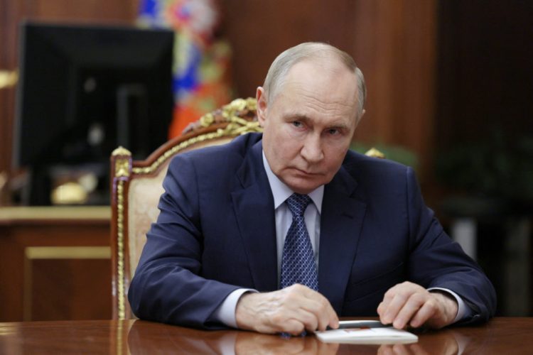 Russian President Vladimir Putin attends a meeting with Igor Shuvalov, chairman of the Russian state development corporation VEB.RF, at the Kremlin in Moscow, Russia August 5, 2025. Sputnik/Mikhail Metzel/Pool via REUTERS ATTENTION EDITORS - THIS IMAGE WAS PROVIDED BY A THIRD PARTY.