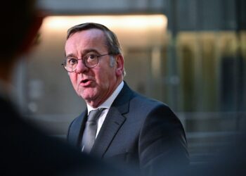 Boris Pistorius, German Minister of Defense,speaks after a meeting of the Bundestag's budget committee. Photo: Sebastian Christoph Gollnow/dpa