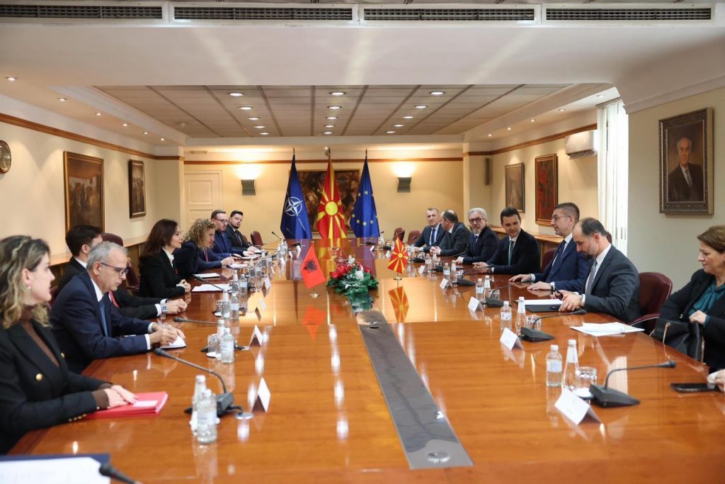 Spiropali Mickoski  Faktori shqiptar komunitet shtetformues  nxitës i proceseve eurointegruese