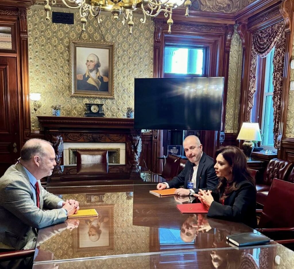 Spiropali pritet në Shtëpinë e Bardhë nga Asistenti Special i Presidentit Trump  Bashkëpunimi strategjik thellohet brenda Bordit të Paqes