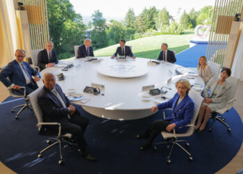 Friedrich Merz, Keir Starmer, António Costa, Donald Trump, Emmanuel Macron, Mark Carney, Ursula von der Leyen, Giorgia Meloni and Sanae Takaichi