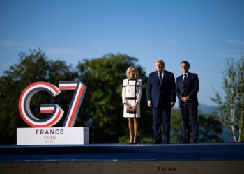 President Donald J. Trump participates in a working dinner with G7 leaders at the Hotel Royal Evian, Monday, June 15, 2026, during the G7 in Evians-les-Bains, France. (Official White House Photo by Daniel Torok)